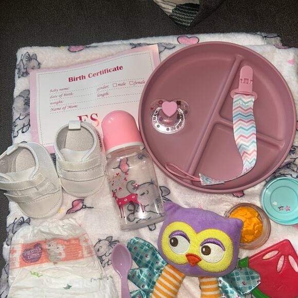 ES Reborn Baby Girl Doll Silicone Vinyl Limbs Cloth Body + Accessories (NWT) - Picture 5 of 7